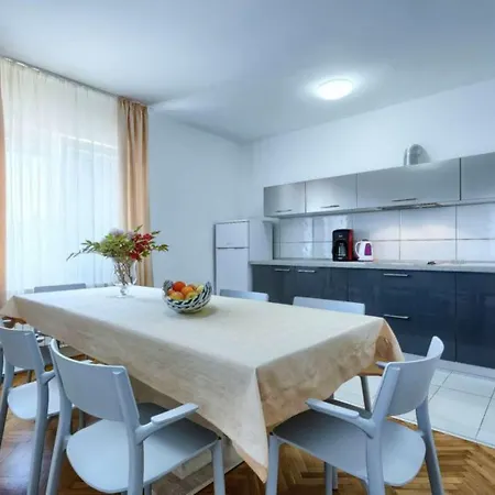 Elio 7 By Interhome * Umag